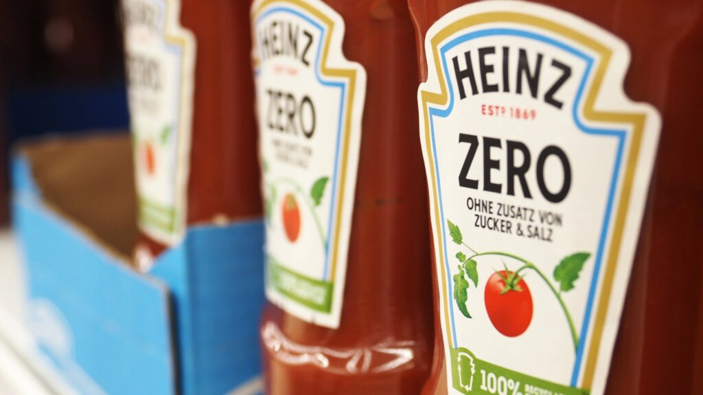 Mehrere Flaschen Heinz Tomatenketchup Zero