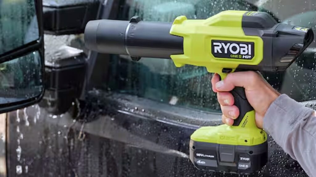 5 Mini Power Tools Every DIYer Should Have In Their Collection