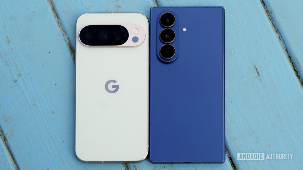 5 of my favorite Android features that Samsung and Google keep ignoring Galaxy Fold 7 Pixel 10 Pro top down