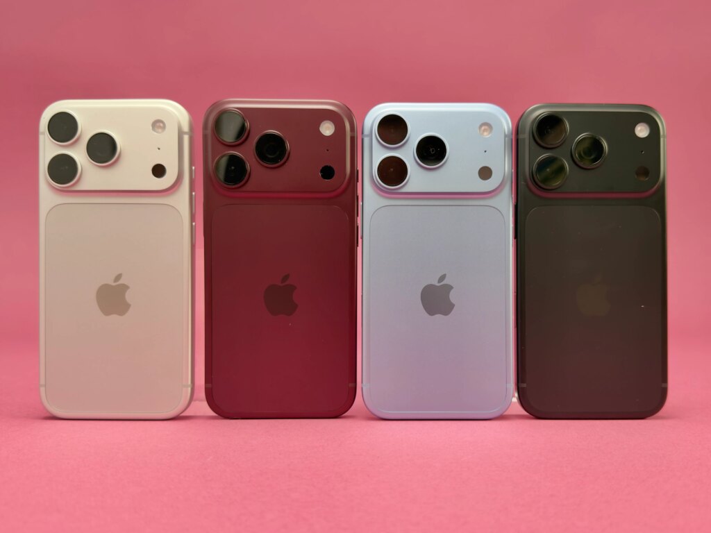 Before You Get That Phone Deal, Double-Check Bill Credits and Installment Plan Details Four iPhone 18 Pro max models
