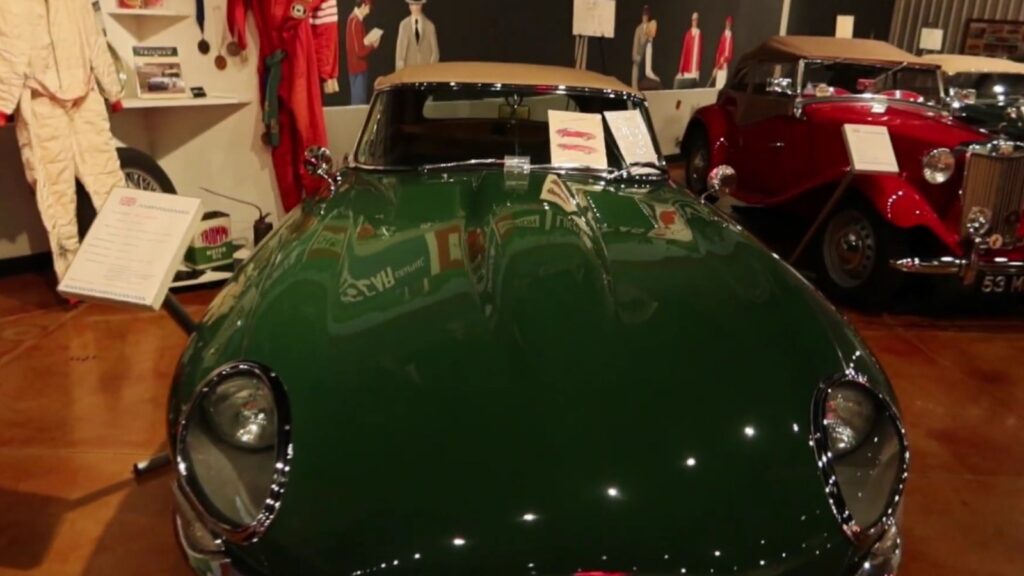Classic Car Museum Closes Because Young Mechanics ‘Don’t Know About Carburetors’ Classic Car Museum Closes Because Young Mechanics 'Don't Know About Carburetors'