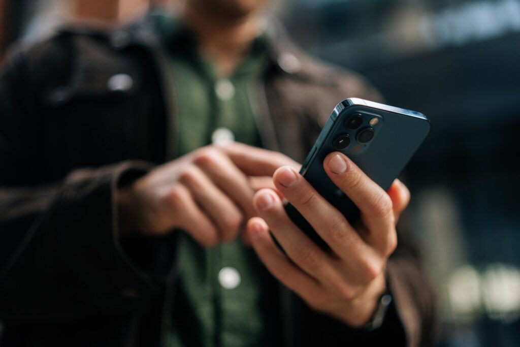 Estimating suicide risk from text | MIT News