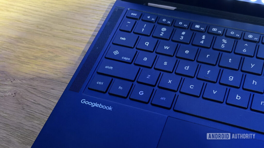 Google’s official Googlebook demo looks a lot like Mac wearing a Chrome hoodie Google's official Googlebook demo looks a lot like Mac wearing a Chrome hoodie