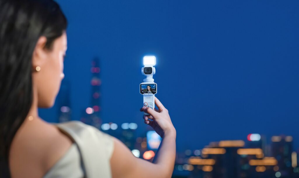 Insta360’s New Luna Pro is a Leica-Powered 4K Gimbal Camera Insta360's New Luna Pro is a Leica-Powered 4K Gimbal Camera