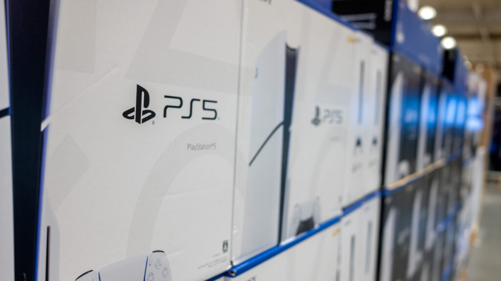 Is It Worth Keeping Your PlayStation 5’s Box? Is It Worth Keeping Your PlayStation 5's Box?