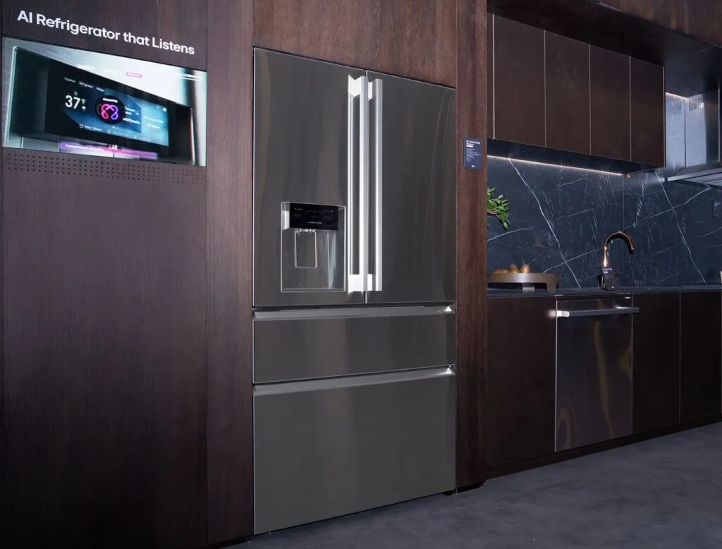 Meet LG’s Next-Gen SIGNATURE: The AI Fridge You Can Actually Talk To Meet LG’s Next-Gen SIGNATURE: The AI Fridge You Can Actually Talk To