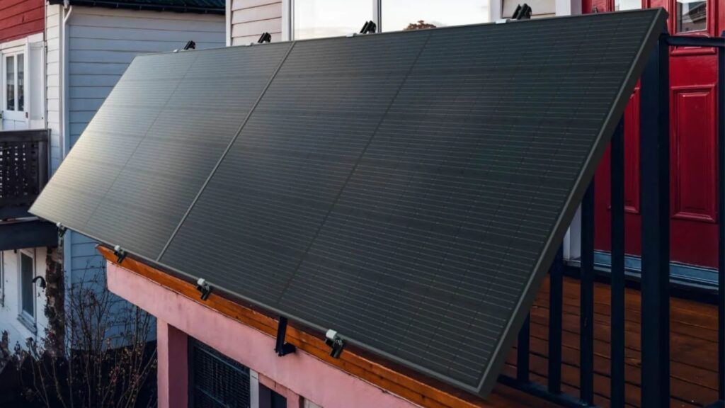 Plug-in solar is finally here – and I think it’ll be a game changer for renters Plug-in solar is finally here – and I think it’ll be a game changer for renters