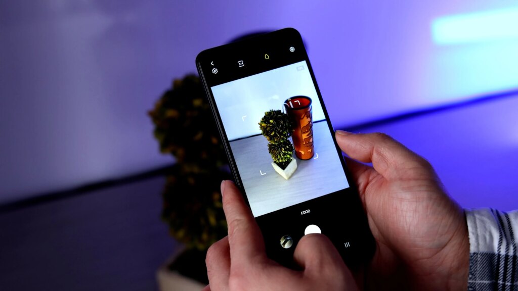 Samsung Phone Users Can Now Sync Photos and Video to Google Samsung Galaxy A12