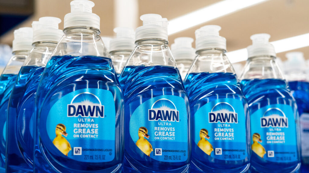 What Does Dawn Dish Soap Do To A Washing Machine? What Does Dawn Dish Soap Do To A Washing Machine?