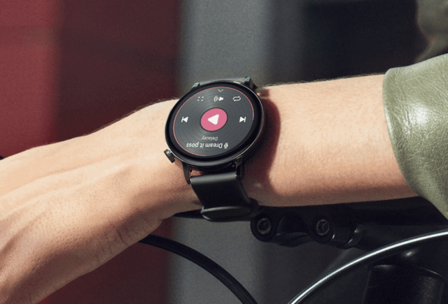 You’d Never Guess Who Now Sells the Most Smartwatches on Earth You'd Never Guess Who Now Sells the Most Smartwatches on Earth