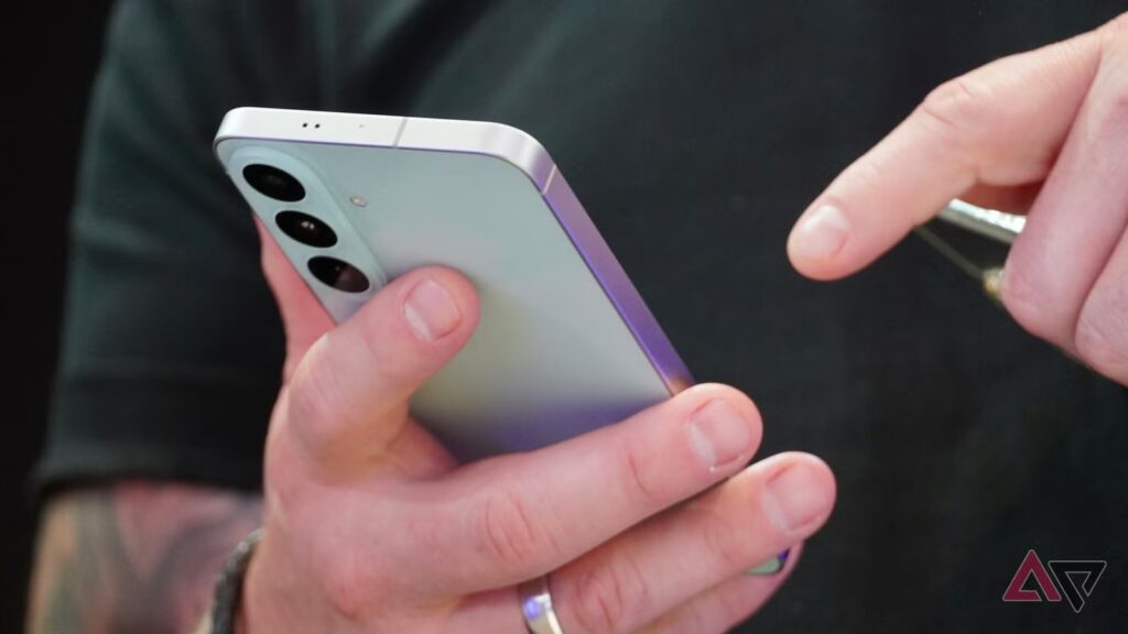 Mint Mobile is selling the Galaxy S26 FE for $480 with a year of service Mint Mobile is selling the Galaxy S26 FE for $480 with a year of service