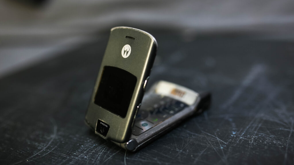 These 5 Flip Phones Are Still Worth Buying These 5 Flip Phones Are Still Worth Buying